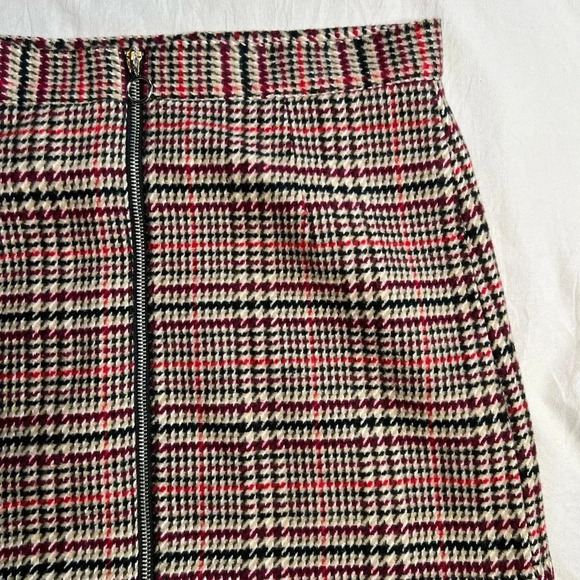 Forever 21 Plaid Flannel Mini Skirt Size 29 Multicolor Short Zip Up - Picture 5 of 12